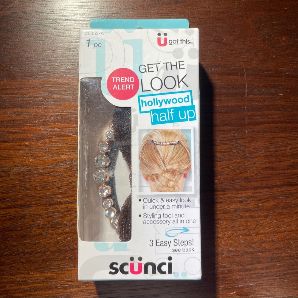 ✨5/$10✨ Scunci hair jewelry